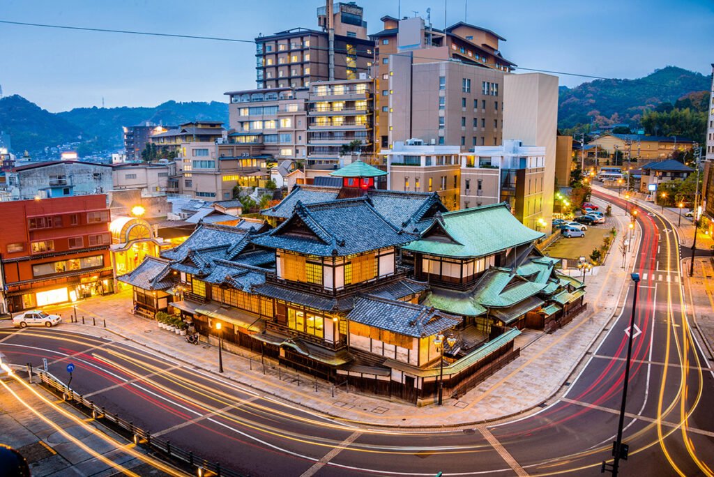 [출발확정] 스타가이드와 함께하는 다카마츠/마츠야마/오카야마/고토히라 4일 #도고온천 #소도시산책 #미관지구 #온천즐기기